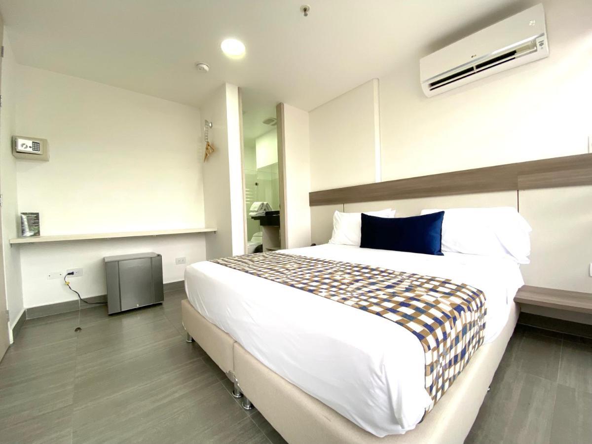 Seven Inn Hotel เมเดยิน ภายนอก รูปภาพ
