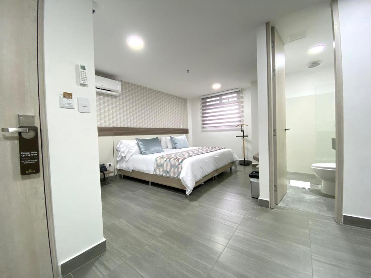 Seven Inn Hotel เมเดยิน ภายนอก รูปภาพ