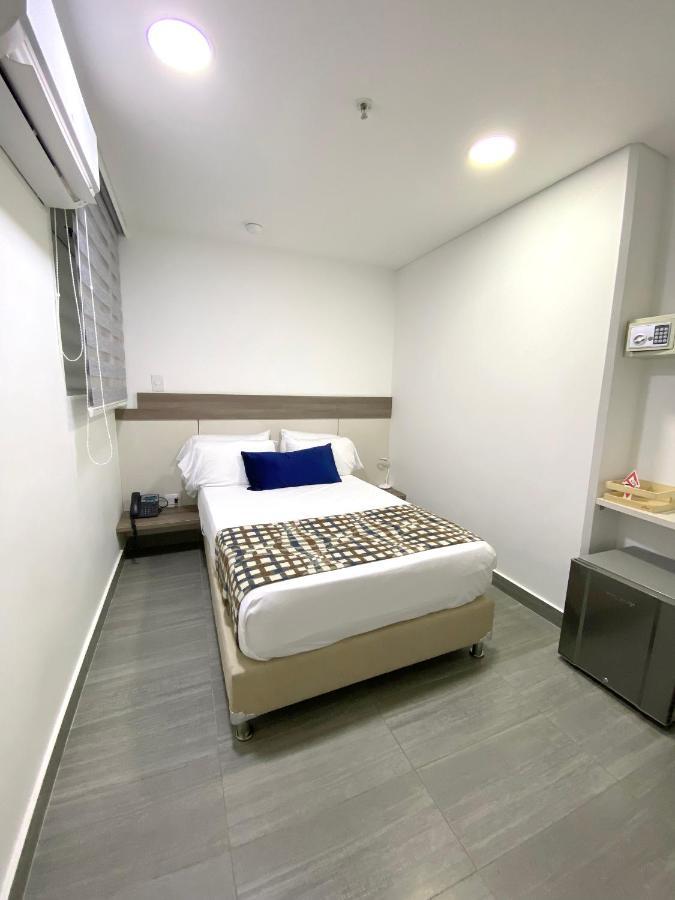 Seven Inn Hotel เมเดยิน ภายนอก รูปภาพ